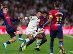 关于巴塞罗那西甲击败塞维利亚京多安远射命中的信息